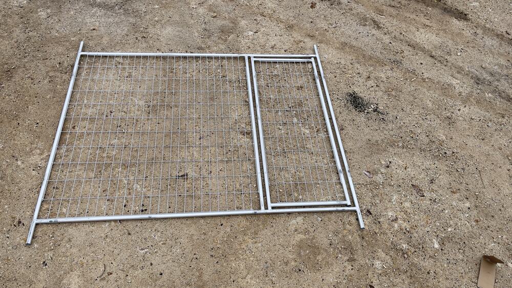 Fencing and livestock yards delivered to Sunshine Coast